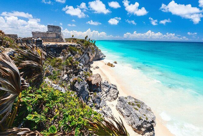 Half day Tulum Archeological site & Underground river with Lunch - Lunch that actually fuels the rest of your day