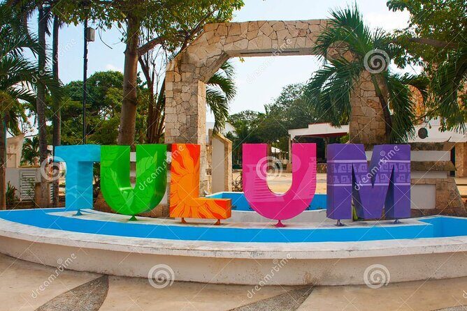 Half day Tulum Archeological site & Underground river with Lunch - Stop 2: Tulum town time, shopping, and snacks