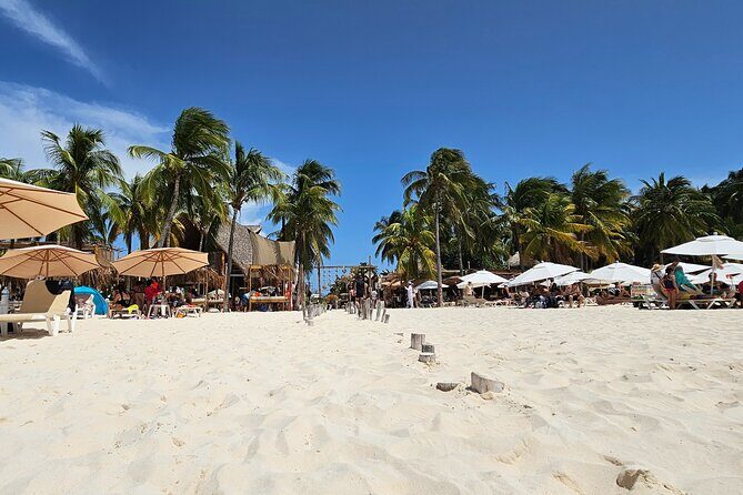 Isla Mujeres All Inclusive Sailboat Experience - Premium catamaran option: when it’s worth paying extra
