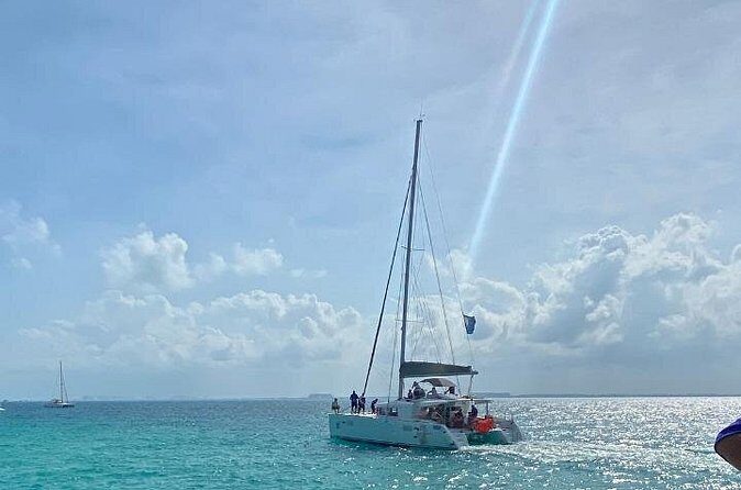 Isla Mujeres on luxury catamaran with snorkel, open bar and lunch - Price and value: what you’re paying for at $130.34