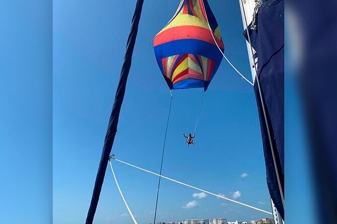 Isla Mujeres Sailing Adventure from Riviera Maya - Isla Mujeres lunch and open bar at the beach club