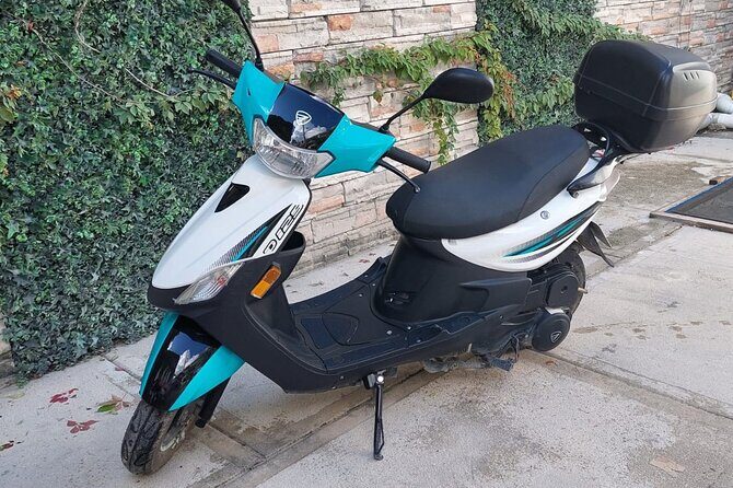 Italika D125 Private Scooter Rental in Tulum - Your scooter: Italika D125 and what that means for you