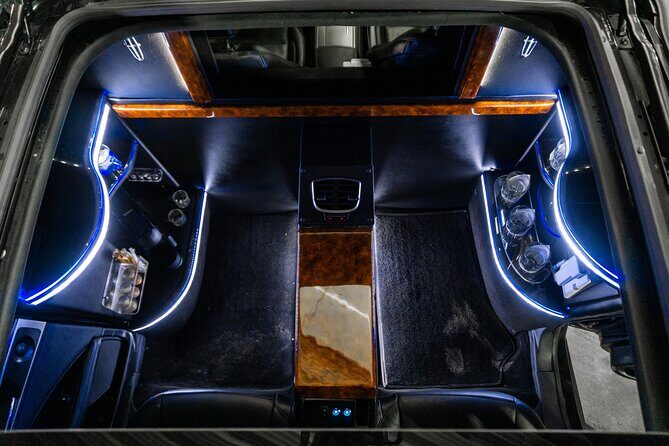 Lincoln Stretch Limo from Tulum to Cancun Airport - Should you book this limo transfer?