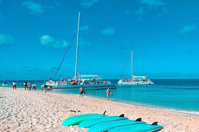 Luxury Cozumel Catamaran: Snorkel, Beach Club & Relaxation - Snorkeling with certified guides: what’s included, what to bring