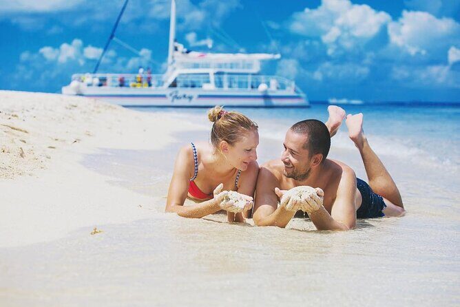 Luxury Cozumel Catamaran: Snorkel, Beach Club & Relaxation - Getting to the dock: why the meeting point matters