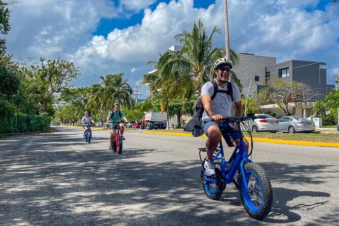 North Shore E-Bike & Beach Break - Stop 2: Cocos Beach for Lunch and Paddle Time