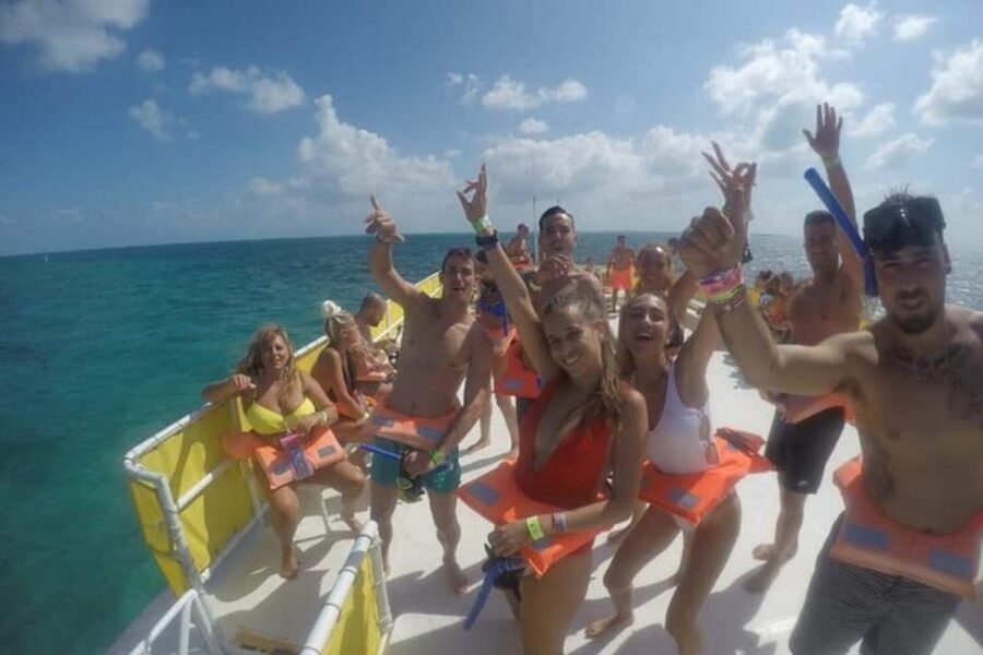 PDC: Isla Mujeres Catamaran Tour with Snorkeling - What to pack so your day stays comfortable