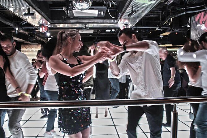 Playa Del Carmen Salsa Lovers Dance Experience - Group Size and the Feel: Up to 99 People