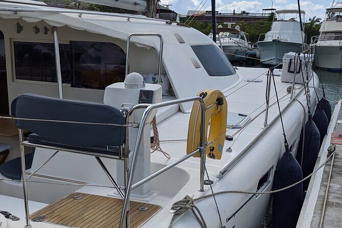 Private 6 Hrs 47 ft. Catamaran Snorkel & Cielo Charter (30p. max) - El Cielo sandbar: the payoff stop with real water-time options