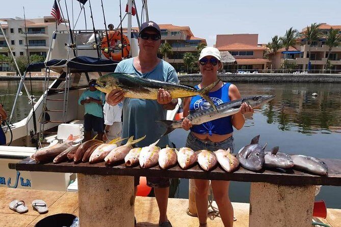 Private Fishing Tour in Yacht Playa del Carmen - The boat and crew vibe: clean, friendly, and ready to work