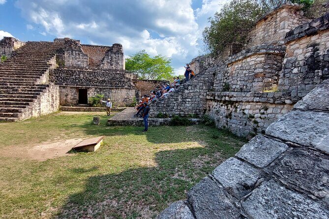 Private guide service in the archaeological zone of Ek Balam - Tickets, DE Fees, and the One Detail You Must Confirm