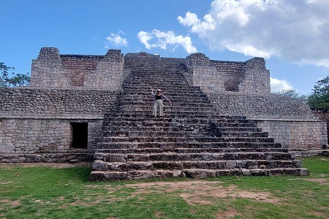 Private guide service in the archaeological zone of Ek Balam - Meeting Point Vibes: Finding Ek Balam Without Stress