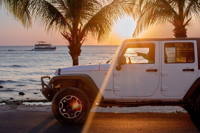 Private Jeep Tour: Punta Sur, Mayan Park & Snorkel Adventure - Laguna Colombia crocodiles and tropical birds, plus a real lunch break