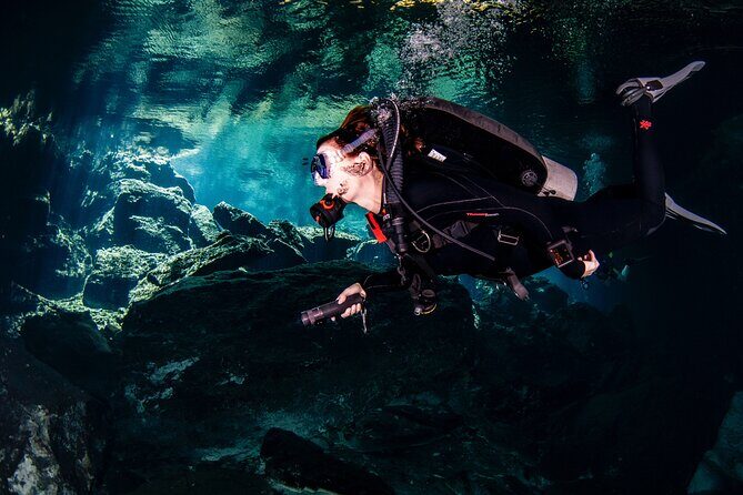 Private Scuba Diving in Cenote around Playa del Carmen - The drive to the cenote: a short stop for lunch and drinks