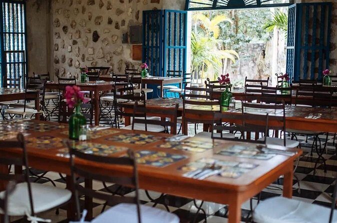 Private Tour Chichen Itza Cenote Valladolid All Inclusive - Valladolid connection: why the lunch stop feels more than just a pit stop