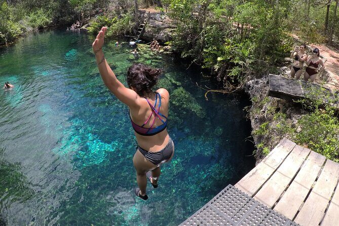 Private Tour Swim with Turtles, 2 Cenotes & Gopro - Guide experience: the difference a real local can make