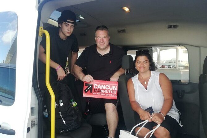 Private Transfer from Playa del Carmen to Cancun Airport - Price and value: $90 for a group up to 7