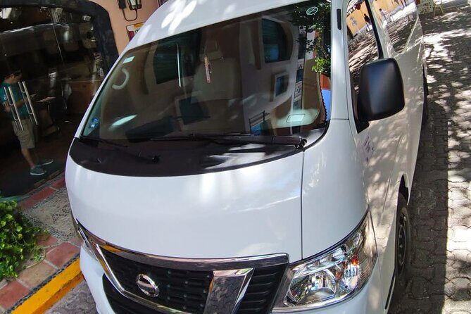Private Transfer from Playa del Carmen to Cancun International Airport - Driver quality: what you can expect from past experiences
