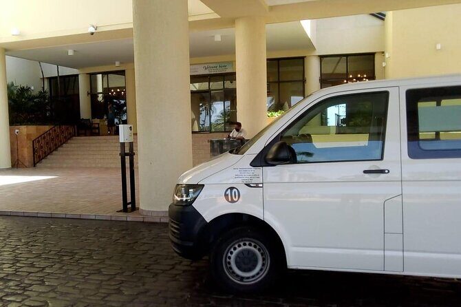 Private transportation CUN Airport-Tulúm Center & Hotel Zone - Price and Value: What $75 Per Person Gets You