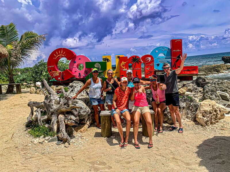Private Van Service. Tasting the best of Cozumel - Downtown Cozumel and Santa Cruz Church: more than a quick photo