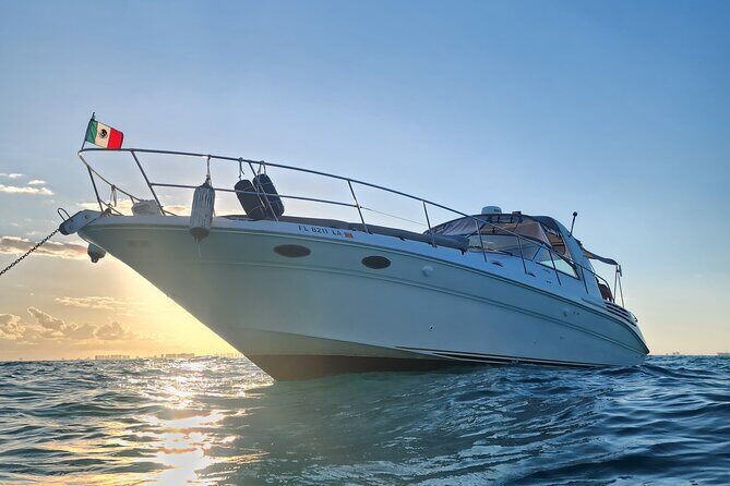 Private Yacht Rental Cancun Up to 15 passengers Isla Mujeres - Isla Mujeres and Playa Norte: the reason many people book 4+ hours
