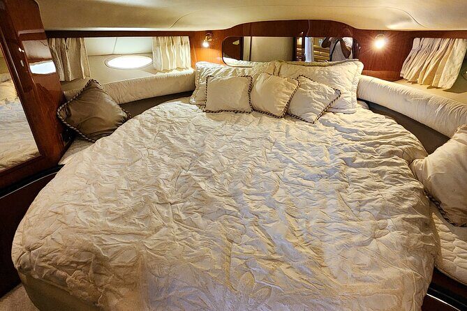 Private Yacht Rental Cancun Up to 15 passengers Isla Mujeres - Included drinks and snacks: what you get, what costs extra