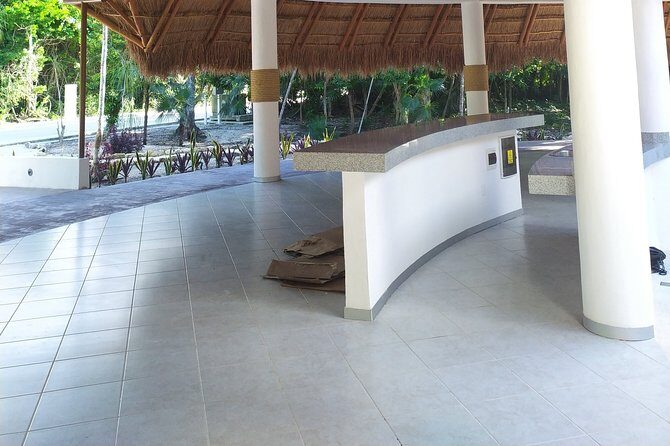 Salsa Classes Tulum and Bachata - How the Instructor Helps You Feel Comfortable