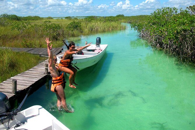 Sian Kaan Lagoons - Boat ride and mangrove float: the easiest way to enter Sian Kaan