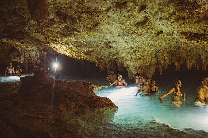 Silent Meditation in the Heart of the Cenote - Private groups - The underground concert: why it works right after meditation