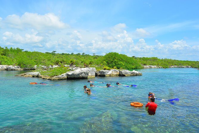 Snorkel Xtreme Cancun - Aventuras Mayas: Flying Through the Canopy and Getting Ready to Rappel