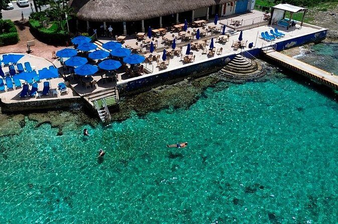 Snorkeling Trip at Cozumel Beach Club with Lunch Included - Group size, guide support, and the human side