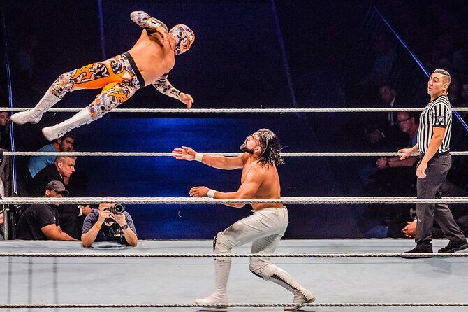 Ticket to Wrestling Show without lining up - Rudos vs técnicos: masks, character work, and real showcraft