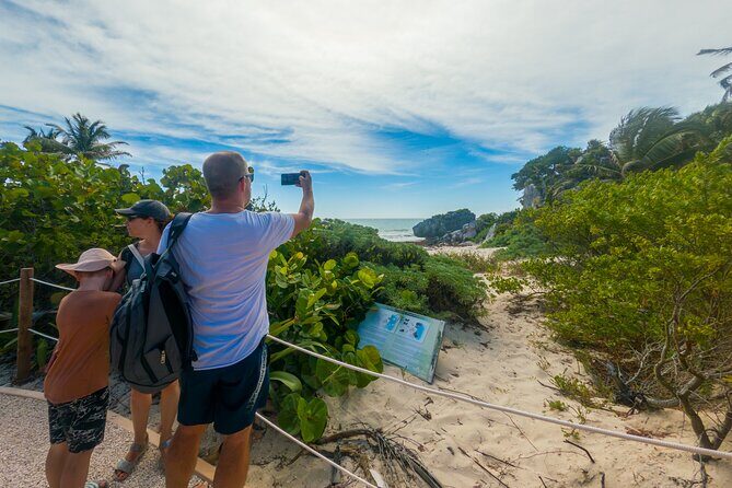 TULUM 4x1: Archaeological Zone, COBA, Cenote, 5th Avenue and lunch. - Quinta Avenida (5th Avenue) in Playa del Carmen: a short hit of the scene