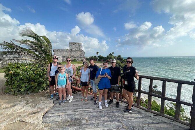 Tulum 4x1. Tulum, COBA, cenote and Playa Del Carmen, with lunch. - Quinta Avenida in Playa del Carmen: a short walk through the action