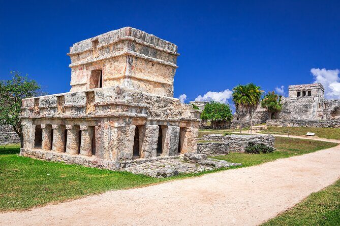 Tulum Mayan Ruins and Snorkeling with Turtles at Akumal - How the group day feels in real life