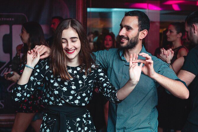 Tulum Salsa Lovers Dance Experience - Salsa and reggaeton in one night: the fun factor for mixed groups