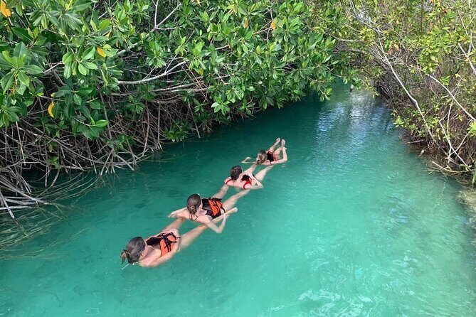 Tulum Sian Ka'an Muyil Ruins, Boat Eco Tour & Float Down Mayan Canals - Lunch - What the small group size changes (for the better)