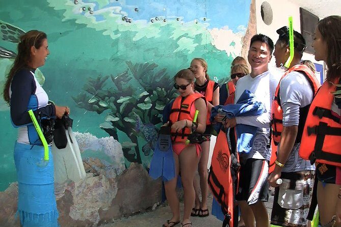 Turtle Snorkeling Adventure from Cancun - Small group size: how up to 10 travelers changes the day