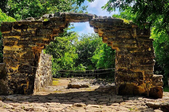 Visit the ancient Mayan ruins and the best beaches in Cozumel - Stop 2: El Mirador’s East-Coast Views, Tide Pools, and Stone Needles