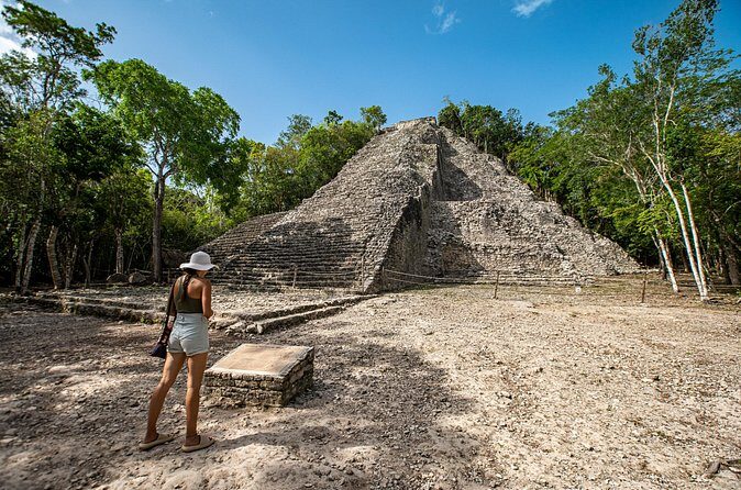 Visit to Tulúm, COBA and a Cenote, with lunch included. - Lunch, buffet style: what you’re actually paying for