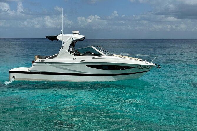 Yacht with visit to heaven cie service snorkell included - On-board open bar and the snack spread that keeps energy up